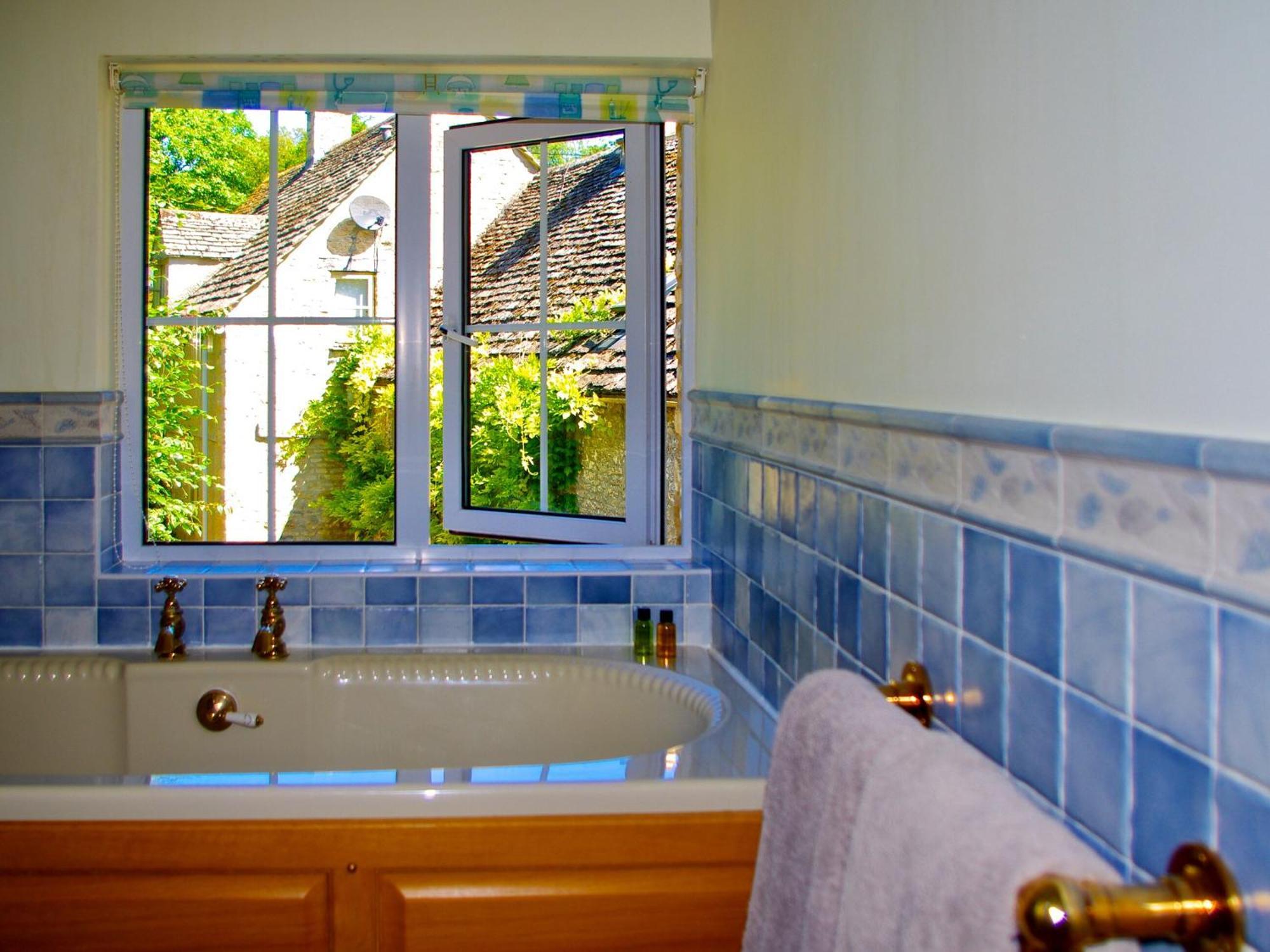 Ivy Cottage Chedworth ภายนอก รูปภาพ